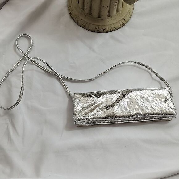 Vintage La Regale Faux Reptile Evening Bag Shiny Platinum - Picture 2 of 11